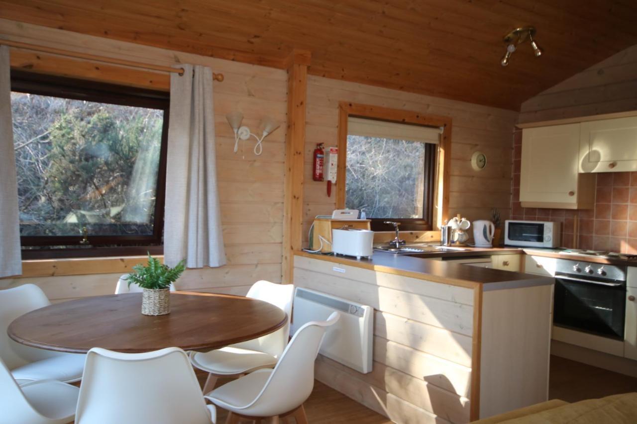 Hartland Hideaway Lodge Woolfardisworthy  Екстериор снимка
