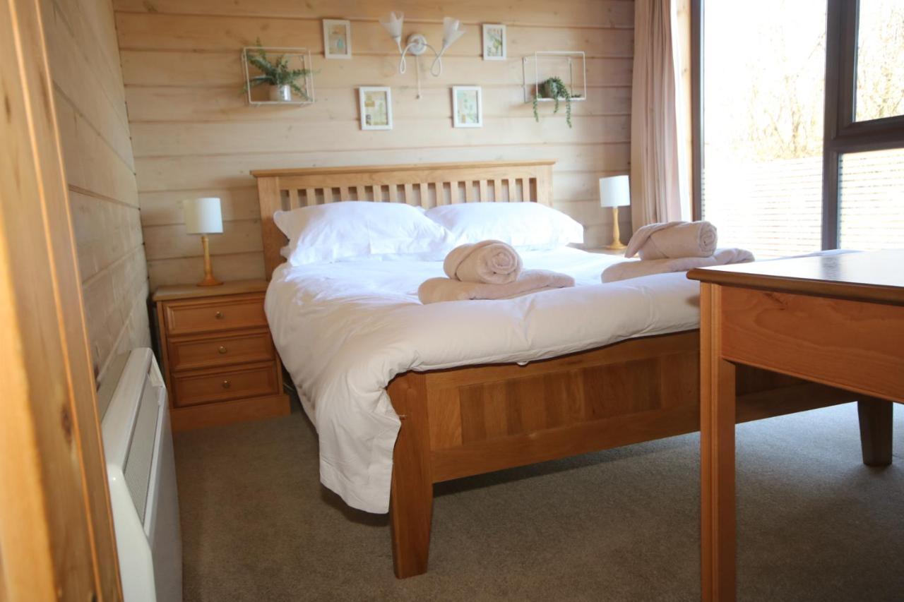 Hartland Hideaway Lodge Woolfardisworthy  Екстериор снимка